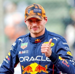 Dutch F1 driver Max Verstappen takes 2022 world title in wet Suzuka | Dutch F1 driver Max Verstappen takes 2022 world title in wet Suzuka