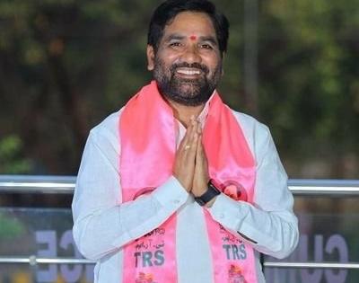 Woman lodges complaint with NCW against BRS MLA | Woman lodges complaint with NCW against BRS MLA Woman lodges complaint with NCW against BRS MLA | Woman lodges complaint with NCW against BRS MLA