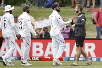 Kohli and boys must take a leaf out of Pujara's book | Kohli and boys must take a leaf out of Pujara's book