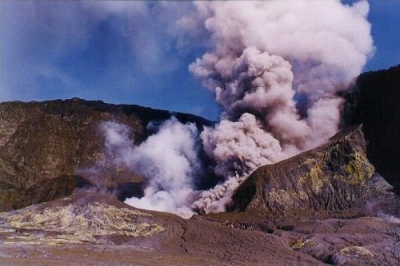 5 killed in NZ volcano eruption (2nd Lead) | 5 killed in NZ volcano eruption (2nd Lead)