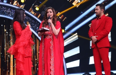 Neelam Kothari finds a face for her jewellery brand in 'Indian Idol 13' contestant | Neelam Kothari finds a face for her jewellery brand in 'Indian Idol 13' contestant