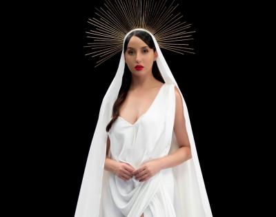 Nora Fatehi's look in 'Pachtaoge' female version out | Nora Fatehi's look in 'Pachtaoge' female version out