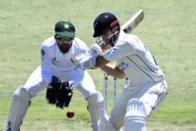 New Zealand stave off resilient Pakistan to win first Test | New Zealand stave off resilient Pakistan to win first Test