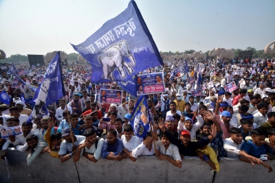 Battle for UP: BSP raises issues via social media | Battle for UP: BSP raises issues via social media