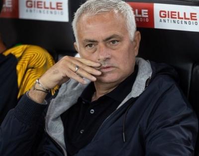 Mourinho suffers worst defeat in Serie A as Udinese thrash Roma | Mourinho suffers worst defeat in Serie A as Udinese thrash Roma