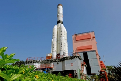 ISRO getting ready its GSLV rocket for OneWeb satellite launch | ISRO getting ready its GSLV rocket for OneWeb satellite launch