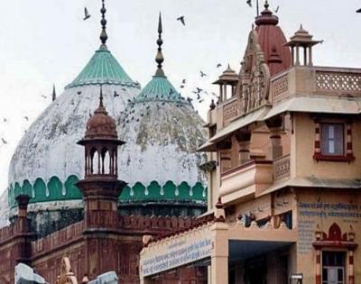 SC adjourns hearing on batch of pleas pertaining to Krishna Janmabhoomi-Shahi Idgah Masjid dispute | SC adjourns hearing on batch of pleas pertaining to Krishna Janmabhoomi-Shahi Idgah Masjid dispute SC adjourns hearing on batch of pleas pertaining to Krishna Janmabhoomi-Shahi Idgah Masjid dispute | SC adjourns hearing on batch of pleas pertaining to Krishna Janmabhoomi-Shahi Idgah Masjid dispute
