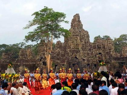 602,570 int'l tourists visit Cambodia's famed Angkor so far this yr | 602,570 int'l tourists visit Cambodia's famed Angkor so far this yr 602,570 int'l tourists visit Cambodia's famed Angkor so far this yr | 602,570 int'l tourists visit Cambodia's famed Angkor so far this yr