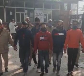 Fake call centre duping people by promising jobs busted, 11 held | Fake call centre duping people by promising jobs busted, 11 held Fake call centre duping people by promising jobs busted, 11 held | Fake call centre duping people by promising jobs busted, 11 held