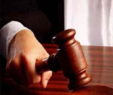 Guj court grants anticipatory bail to rape-accused advocate | Guj court grants anticipatory bail to rape-accused advocate