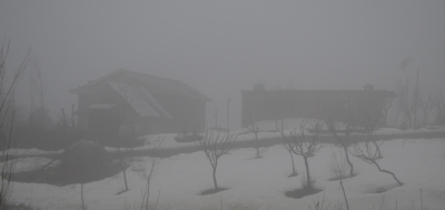 Fog in Jammu, thin clouds in Kashmir | Fog in Jammu, thin clouds in Kashmir