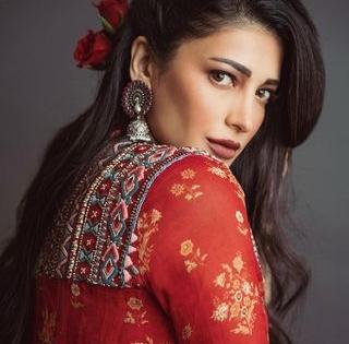 Actress Shruti Haasan tests positive for Covid | Actress Shruti Haasan tests positive for Covid Actress Shruti Haasan tests positive for Covid | Actress Shruti Haasan tests positive for Covid