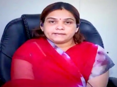 Ex-MLA Kaminiba Rathod quits Congress, likely to join BJP | Ex-MLA Kaminiba Rathod quits Congress, likely to join BJP