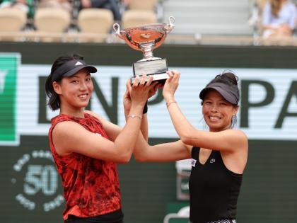 French Open: Hsieh, Wang pair beats Townsend/Fernandez to win women's doubles title | French Open: Hsieh, Wang pair beats Townsend/Fernandez to win women's doubles title