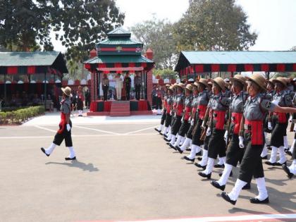 868 women cadets from Dimapur's ARTC&S inducted into Assam Rifles | 868 women cadets from Dimapur's ARTC&S inducted into Assam Rifles