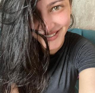Why Shruti Haasan secretly dances to nineties music for hours | Why Shruti Haasan secretly dances to nineties music for hours Why Shruti Haasan secretly dances to nineties music for hours | Why Shruti Haasan secretly dances to nineties music for hours