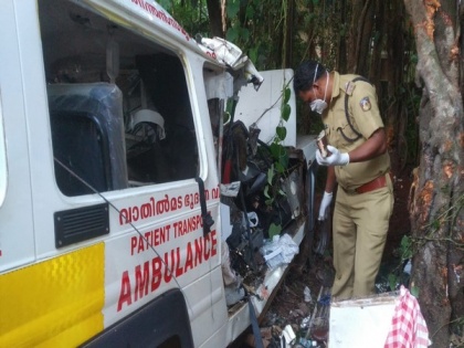 3 killed after ambulance hits tree in Kerala's Kannur district | 3 killed after ambulance hits tree in Kerala's Kannur district