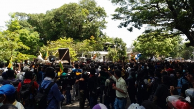 Mass protest march in Colombo despite police warning | Mass protest march in Colombo despite police warning