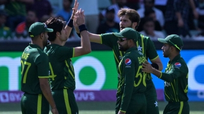 T20 World Cup: Shaheen stars as Pakistan confirm semifinal spot with five-wicket victory over Bangladesh | T20 World Cup: Shaheen stars as Pakistan confirm semifinal spot with five-wicket victory over Bangladesh