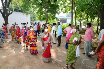 Polling underway amid tight security in T'gana's Munugode | Polling underway amid tight security in T'gana's Munugode