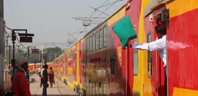 Railways signals cadre merger process on despite protests | Railways signals cadre merger process on despite protests