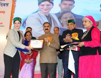 Women are pillars of society: Himachal CM | Women are pillars of society: Himachal CM