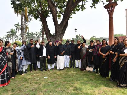 Oppn MPs are dressed in black to protest BJP govt's failures in Manipur: Raghav Chadha | Oppn MPs are dressed in black to protest BJP govt's failures in Manipur: Raghav Chadha Oppn MPs are dressed in black to protest BJP govt's failures in Manipur: Raghav Chadha | Oppn MPs are dressed in black to protest BJP govt's failures in Manipur: Raghav Chadha