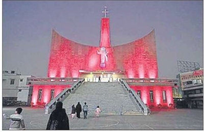 After two years, Lucknow churches ready for Christmas celebrations | After two years, Lucknow churches ready for Christmas celebrations