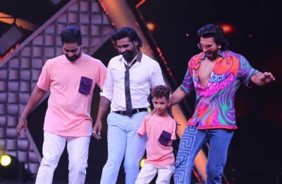 Ranveer Singh in complete awe of 'DID L'il Masters 5' contestant Ahmed Raja's performance | Ranveer Singh in complete awe of 'DID L'il Masters 5' contestant Ahmed Raja's performance