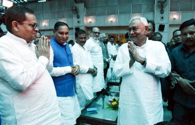 Apart from RJD, the 5 other allies not in a position to bargain with Nitish Kumar | Apart from RJD, the 5 other allies not in a position to bargain with Nitish Kumar