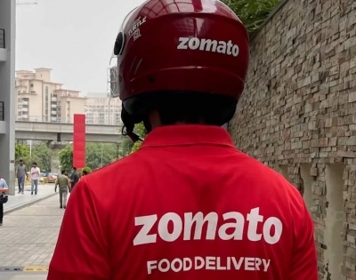 Zomato Increases Mandatory Platform Fee to Rs 5 | Zomato Increases Mandatory Platform Fee to Rs 5