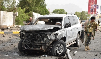 Car bombing hits motorcade of high-ranking Yemen official | Car bombing hits motorcade of high-ranking Yemen official Car bombing hits motorcade of high-ranking Yemen official | Car bombing hits motorcade of high-ranking Yemen official