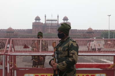 Security tightened across Delhi on R-Day | Security tightened across Delhi on R-Day