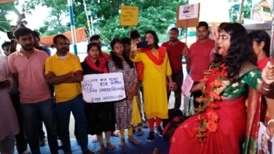 WB teachers scam stir: Protester poses as Goddess Kali, prayers for scamsters' punishment | WB teachers scam stir: Protester poses as Goddess Kali, prayers for scamsters' punishment WB teachers scam stir: Protester poses as Goddess Kali, prayers for scamsters' punishment | WB teachers scam stir: Protester poses as Goddess Kali, prayers for scamsters' punishment