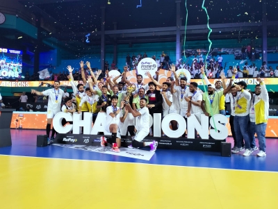 PVL: Ahmedabad Defenders win thriller against Bengaluru Torpedoes to clinch trophy | PVL: Ahmedabad Defenders win thriller against Bengaluru Torpedoes to clinch trophy