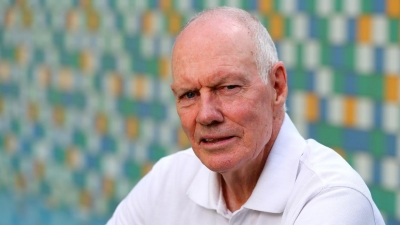 Greg Chappell wants Warner's leadership role ban to be lifted without further delay | Greg Chappell wants Warner's leadership role ban to be lifted without further delay