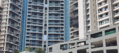 One falls to death as fire breaks out in 61-storey Mumbai building | One falls to death as fire breaks out in 61-storey Mumbai building