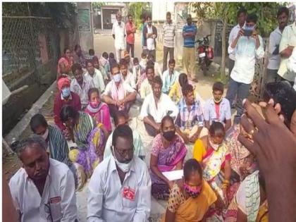 Andhra: Municipal workers stage protest against Pedana Municipal Commissioner alleging sexual harassment of staff member | Andhra: Municipal workers stage protest against Pedana Municipal Commissioner alleging sexual harassment of staff member
