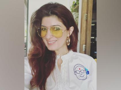 Twinkle Khanna 'obsessed' with Nitara's jigsaw puzzle | Twinkle Khanna 'obsessed' with Nitara's jigsaw puzzle