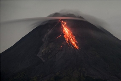 Indonesia's Mt. Merapi volcano erupts twice | Indonesia's Mt. Merapi volcano erupts twice