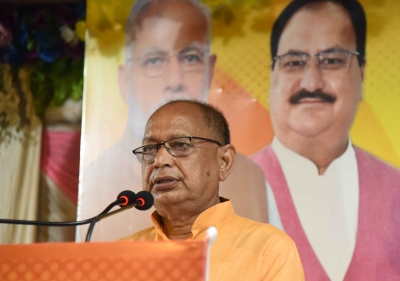 RJD leaders tore my shirt inside Bihar Assembly premises: BJP MLA | RJD leaders tore my shirt inside Bihar Assembly premises: BJP MLA RJD leaders tore my shirt inside Bihar Assembly premises: BJP MLA | RJD leaders tore my shirt inside Bihar Assembly premises: BJP MLA