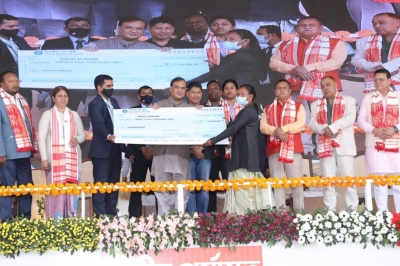 Assam CM rolls out 2nd phase of micro-finance relief scheme | Assam CM rolls out 2nd phase of micro-finance relief scheme