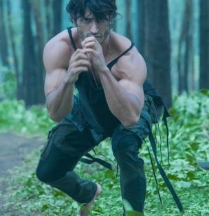 Vidyut Jammwal extends a donation for future of Kalaripayattu | Vidyut Jammwal extends a donation for future of Kalaripayattu