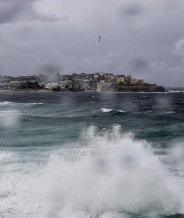 Australia prepares for 'once-in-a-decade' storm | Australia prepares for 'once-in-a-decade' storm