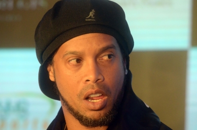 Ronaldinho in shock after arrest in alleged passport fraud | Ronaldinho in shock after arrest in alleged passport fraud Ronaldinho in shock after arrest in alleged passport fraud | Ronaldinho in shock after arrest in alleged passport fraud