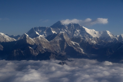22 climbers summit Mount Everest | 22 climbers summit Mount Everest