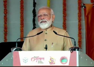 Raised marriage age to enable girls to study further: Modi | Raised marriage age to enable girls to study further: Modi
