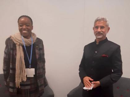 Jaishankar meets Kenyan Cabinet Secretary, discusses COP26 | Jaishankar meets Kenyan Cabinet Secretary, discusses COP26 Jaishankar meets Kenyan Cabinet Secretary, discusses COP26 | Jaishankar meets Kenyan Cabinet Secretary, discusses COP26