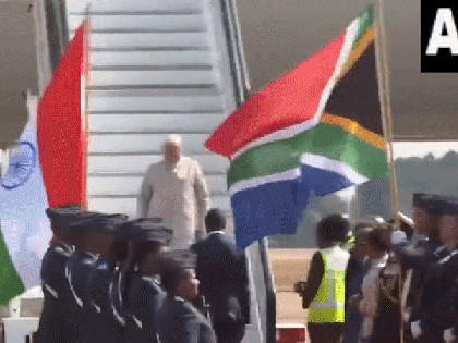 PM Modi arrives in South Africa for 15th BRICS Summit | PM Modi arrives in South Africa for 15th BRICS Summit PM Modi arrives in South Africa for 15th BRICS Summit | PM Modi arrives in South Africa for 15th BRICS Summit