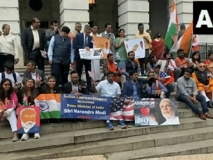 US: Members of Indian diaspora await arrival of PM Modi outside Capitol Hill | US: Members of Indian diaspora await arrival of PM Modi outside Capitol Hill
